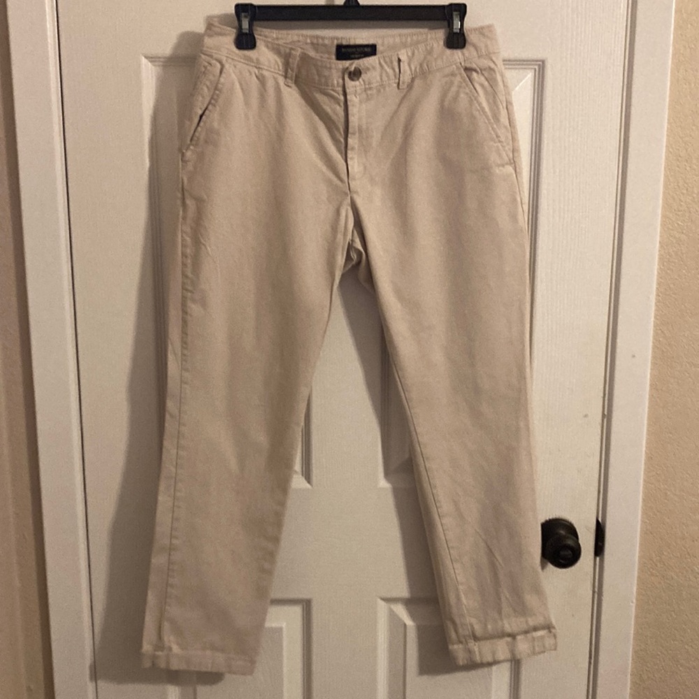 Banana republic pants women’s size 8 Tan Girlfriend fit chino pants